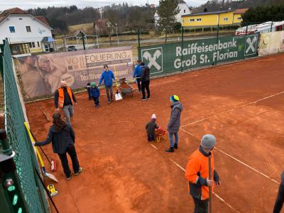 Frühlingserwachen am Tennisplatz